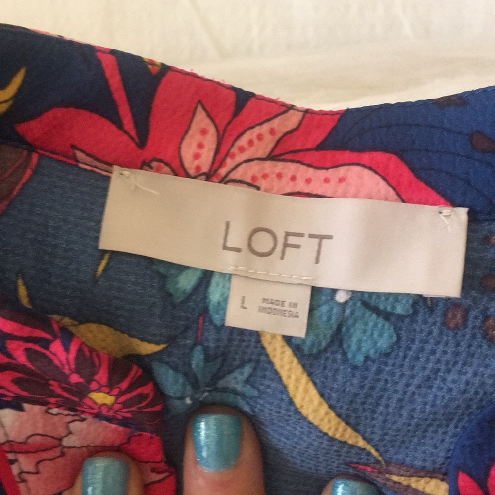 Loft floral print, long sleeved blouse.